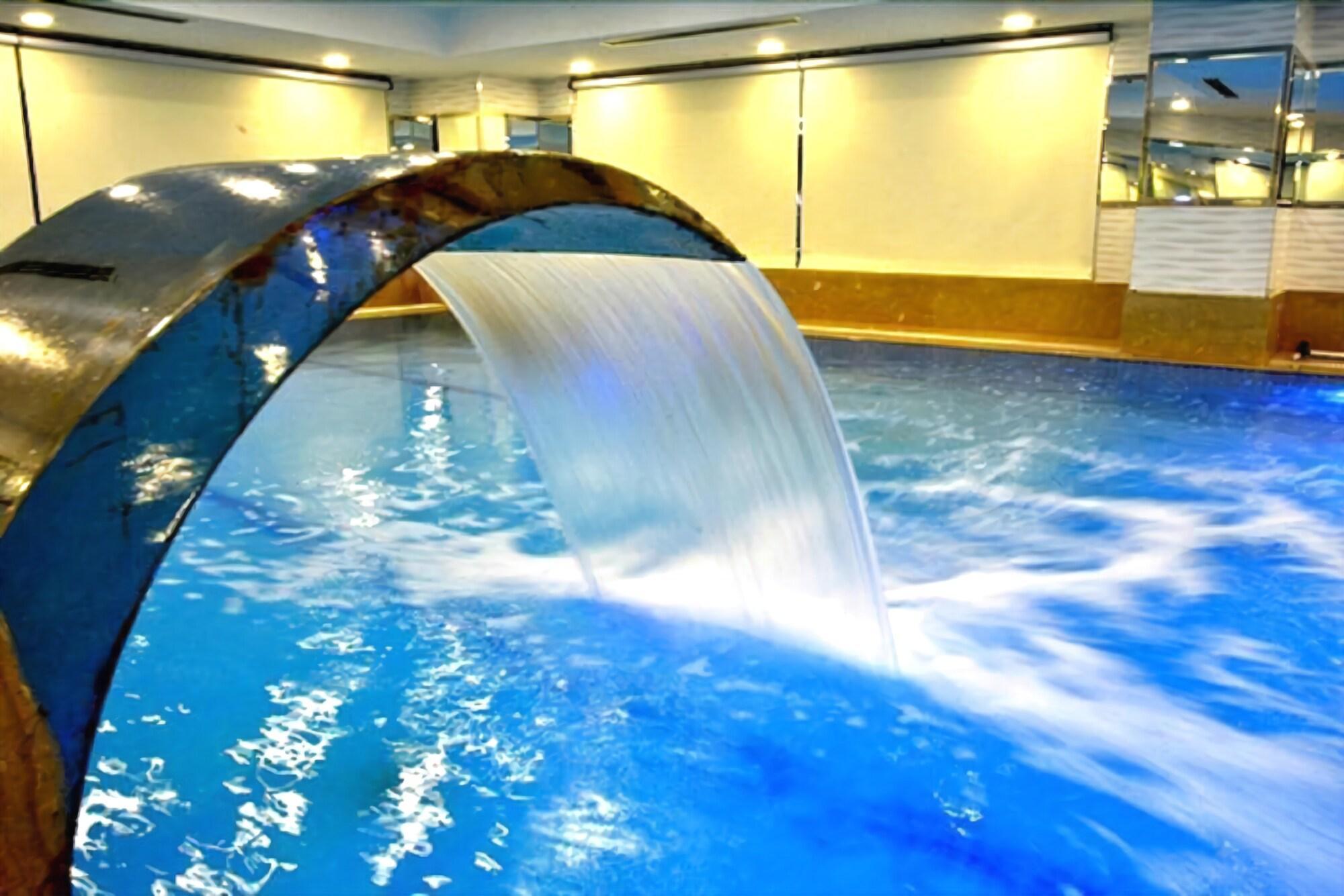 Vania Hotel Baku Bagian luar foto