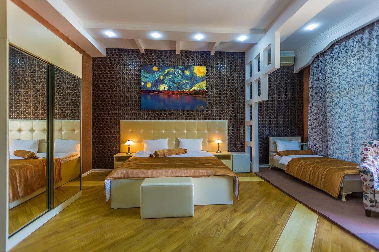 Vania Hotel Baku Bagian luar foto