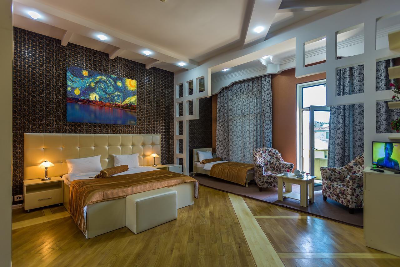 Vania Hotel Baku Bagian luar foto